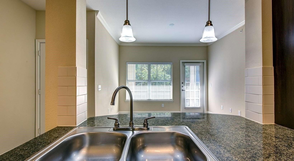2951 N Loop 336 W - Photo 9