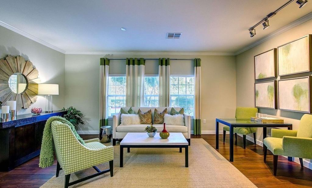 2951 N Loop 336 W - Photo 0