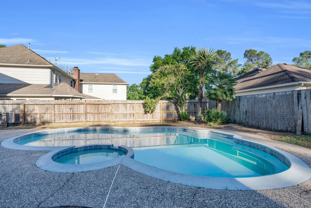 12411 Exbury Court - Photo 46