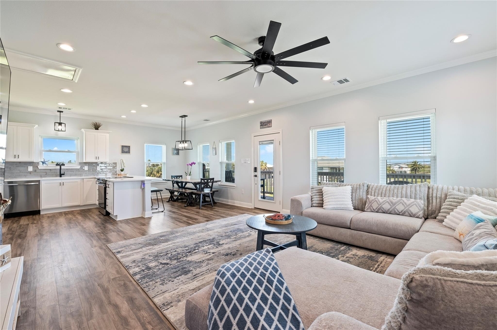 3920 2nd Street - Photo 4