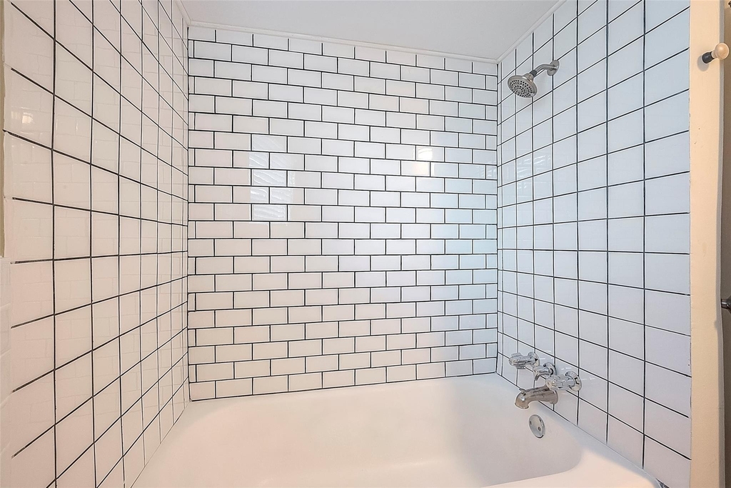 7810 Locke Lane - Photo 19