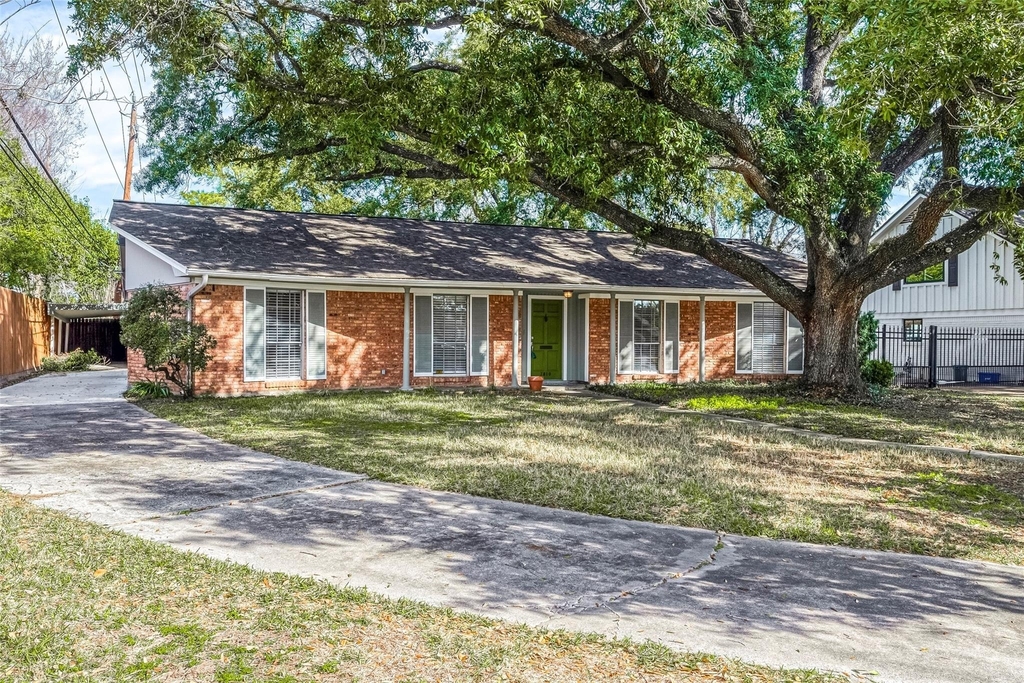 7810 Locke Lane - Photo 0