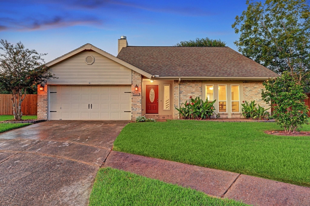 121 Misty Brook Lane - Photo 1