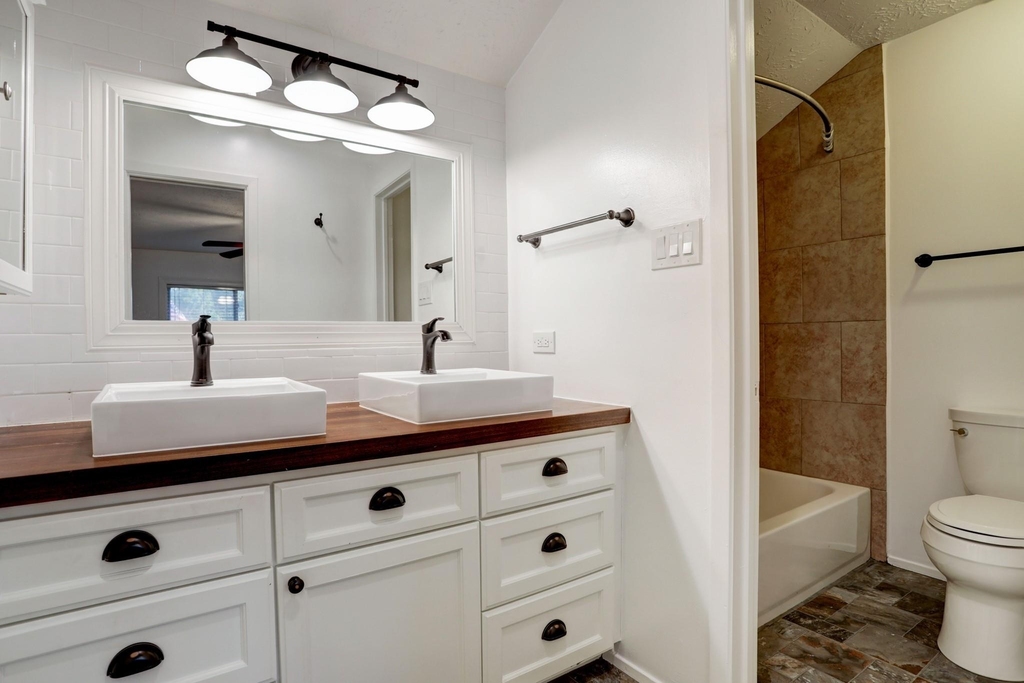 121 Misty Brook Lane - Photo 20