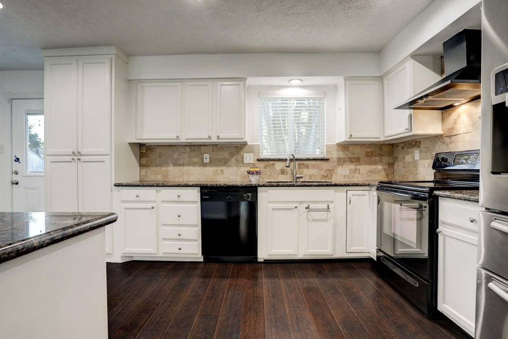 121 Misty Brook Lane - Photo 11