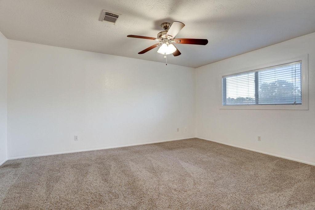 121 Misty Brook Lane - Photo 18