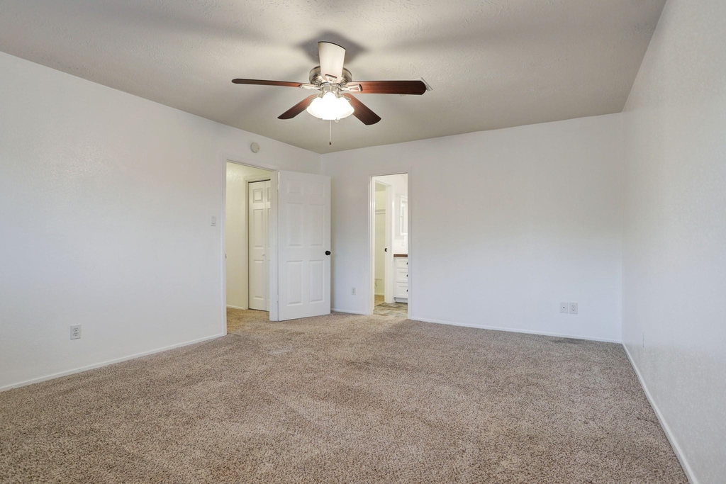 121 Misty Brook Lane - Photo 19