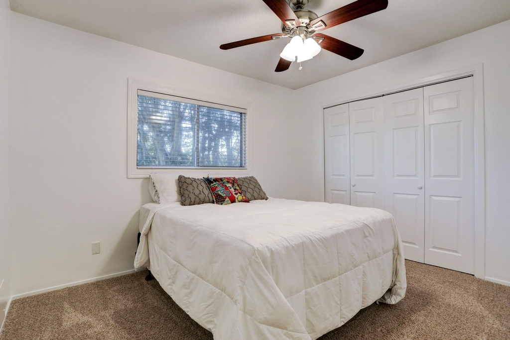 121 Misty Brook Lane - Photo 16