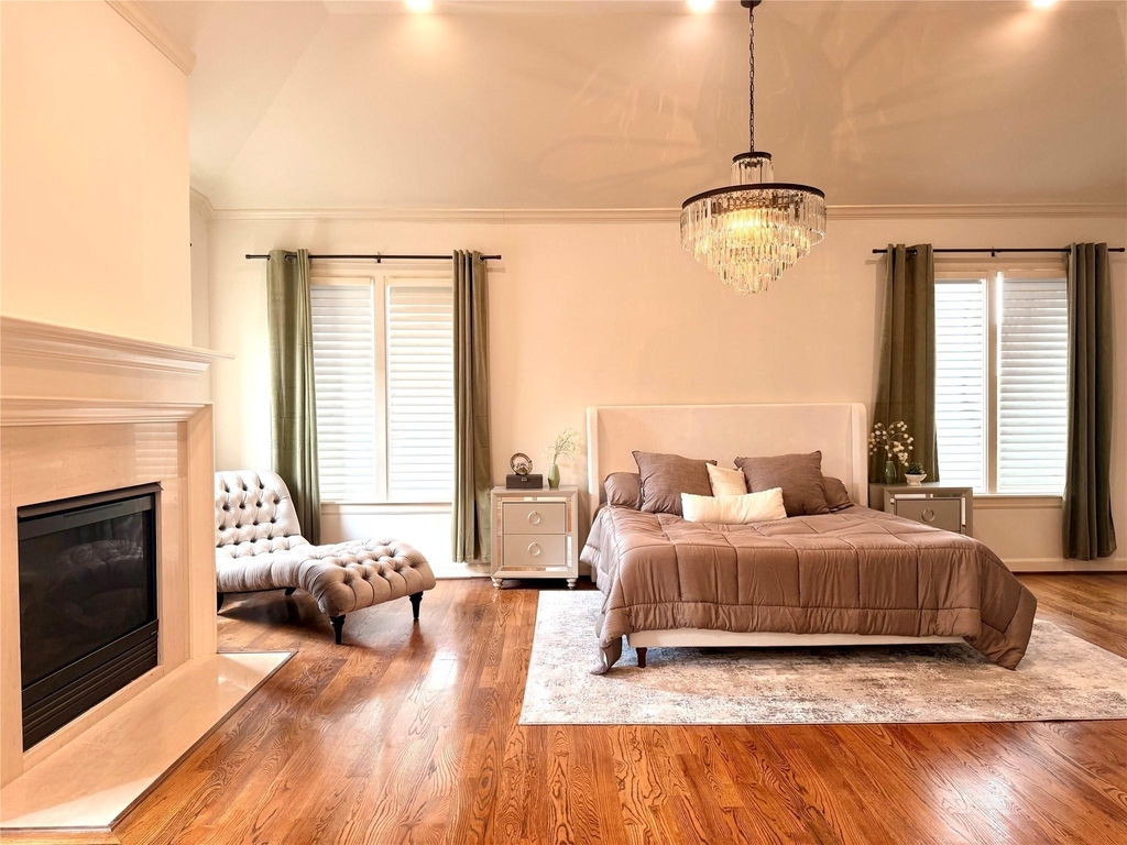 521 Lovett Boulevard - Photo 11
