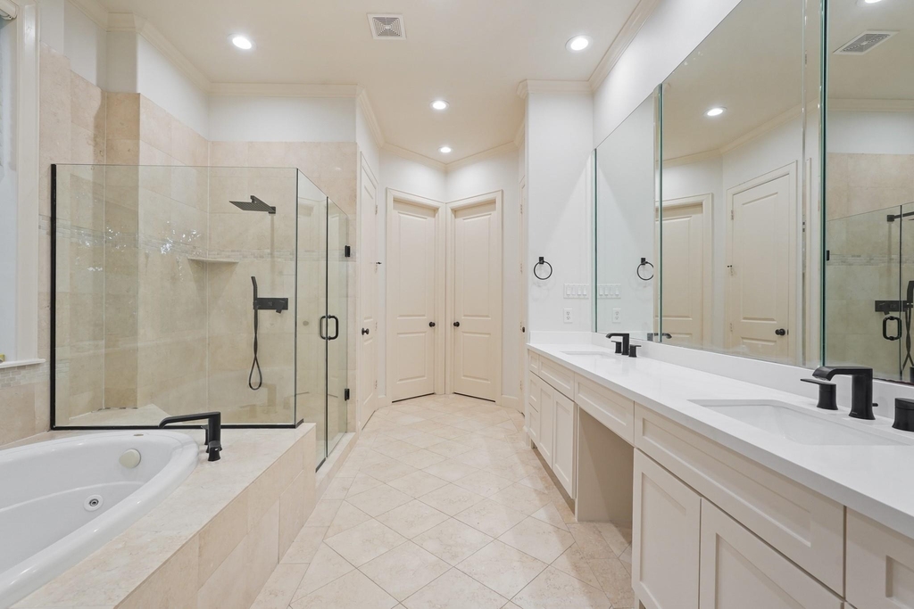 521 Lovett Boulevard - Photo 12