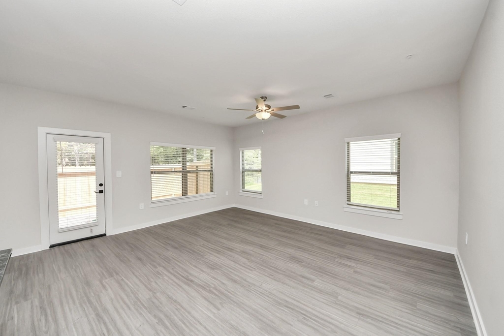 7711 Longmire Road - Photo 13
