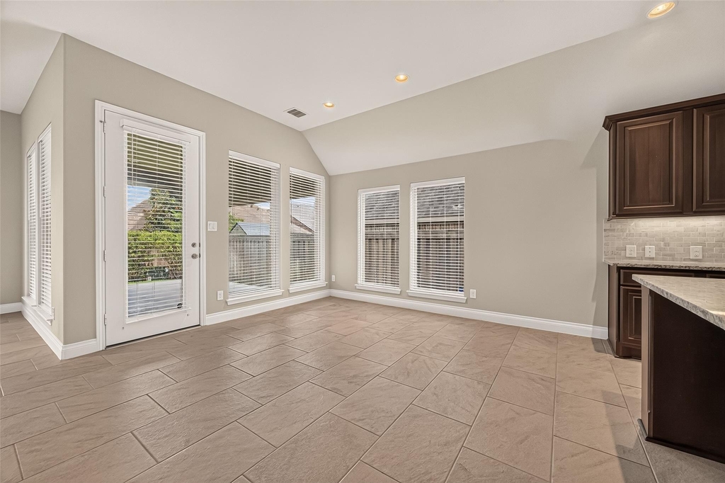 27124 Holtwood Grove Road - Photo 4