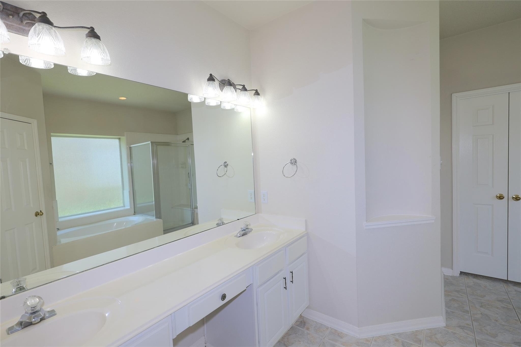 4810 Zachary Lane - Photo 13