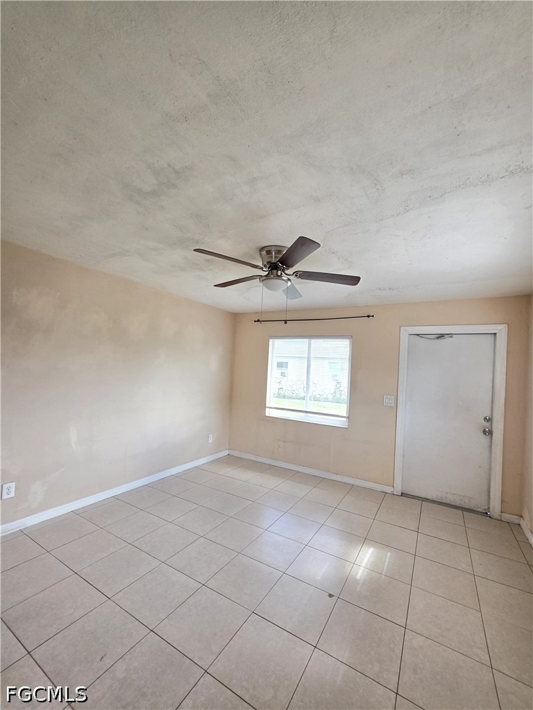 5546 6th Avenue - Photo 2