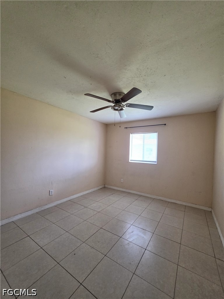 5546 6th Avenue - Photo 5