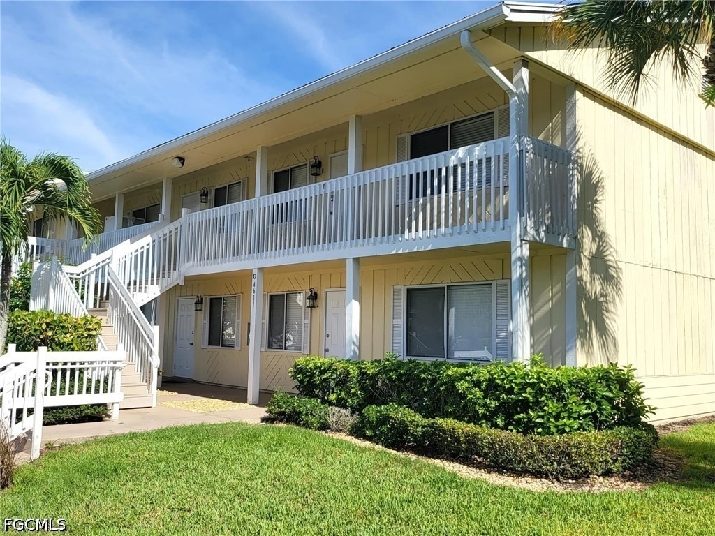 4611 Bayshore Drive - Photo 0