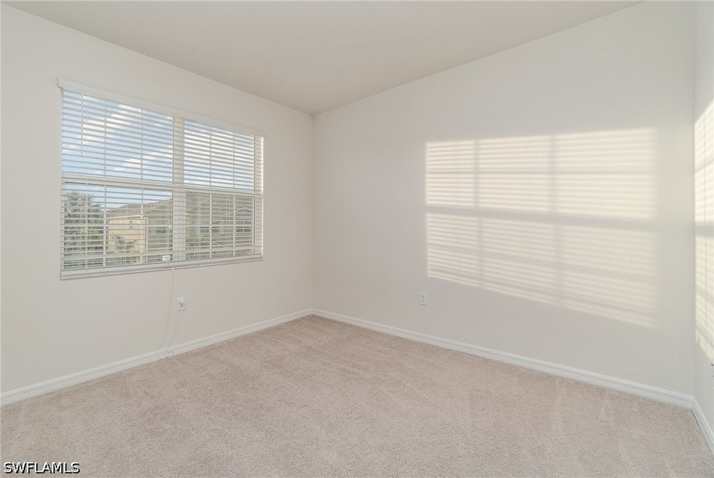 2740 Blossom Way - Photo 15