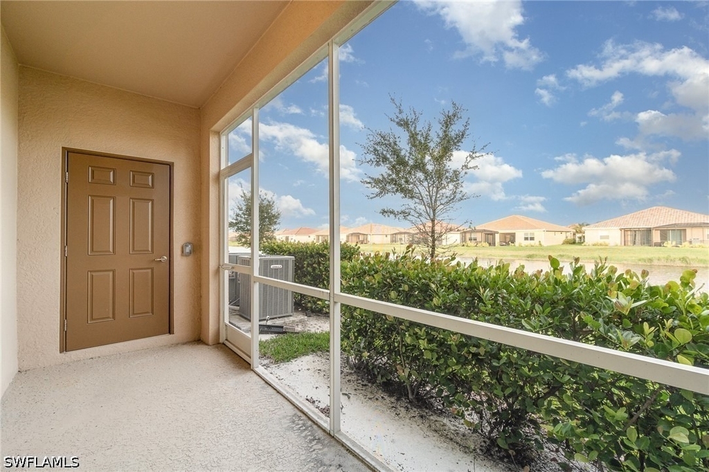 2740 Blossom Way - Photo 25