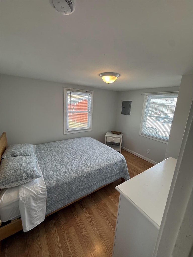 12 Jones - Photo 5