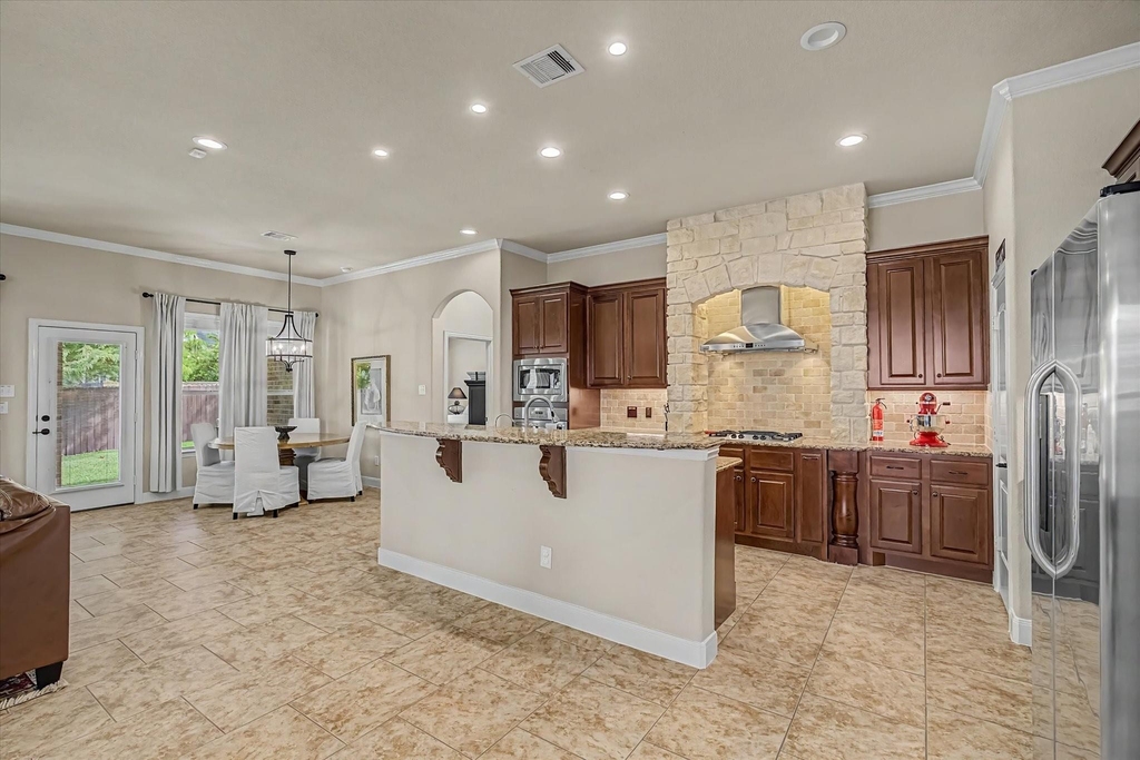 102 N Victoriana Circle - Photo 17