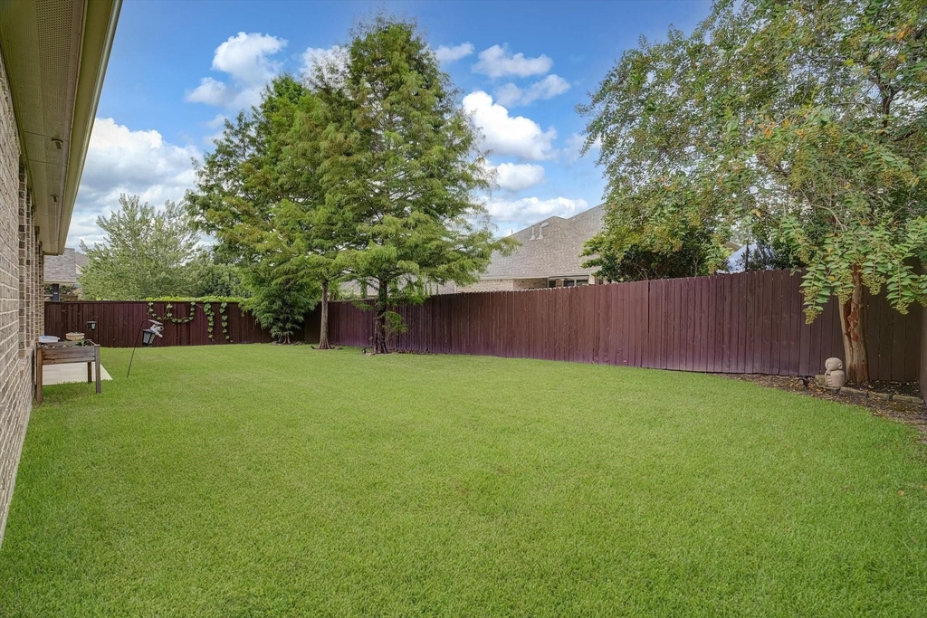 102 N Victoriana Circle - Photo 40