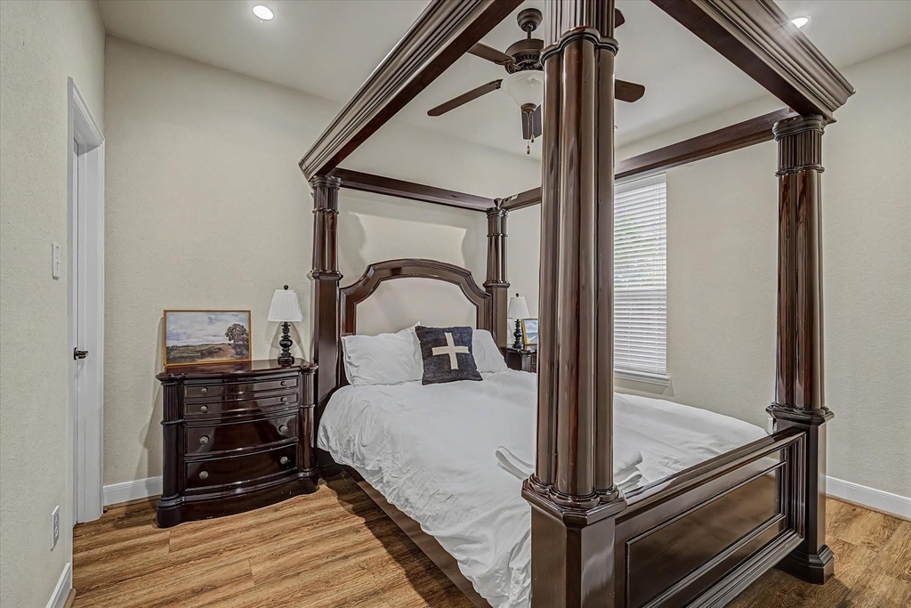 102 N Victoriana Circle - Photo 31