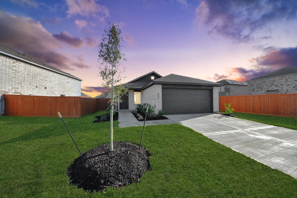 1031 Garnet Rain Circle - Photo 1