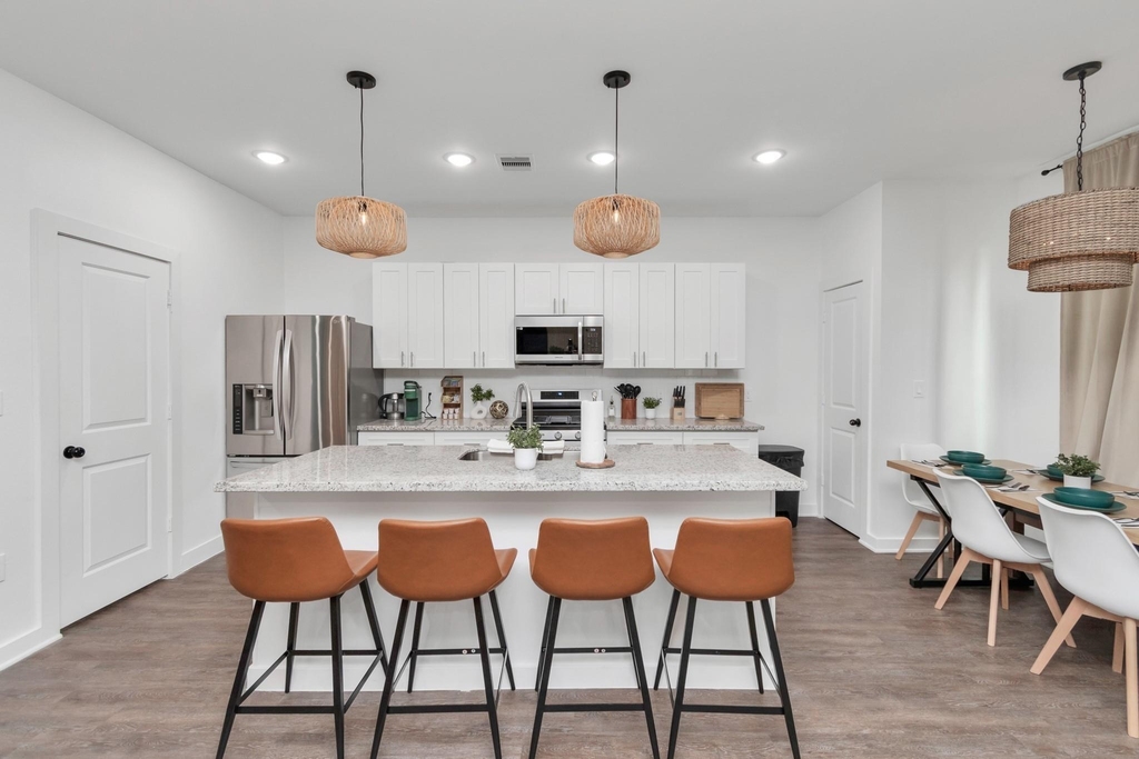3127 Bolt Street - Photo 1