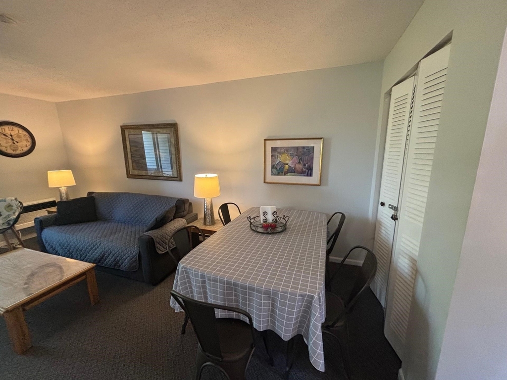 107 Treetop - Photo 4