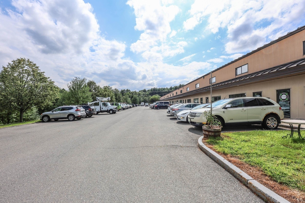 1 Corporate Park - Photo 19