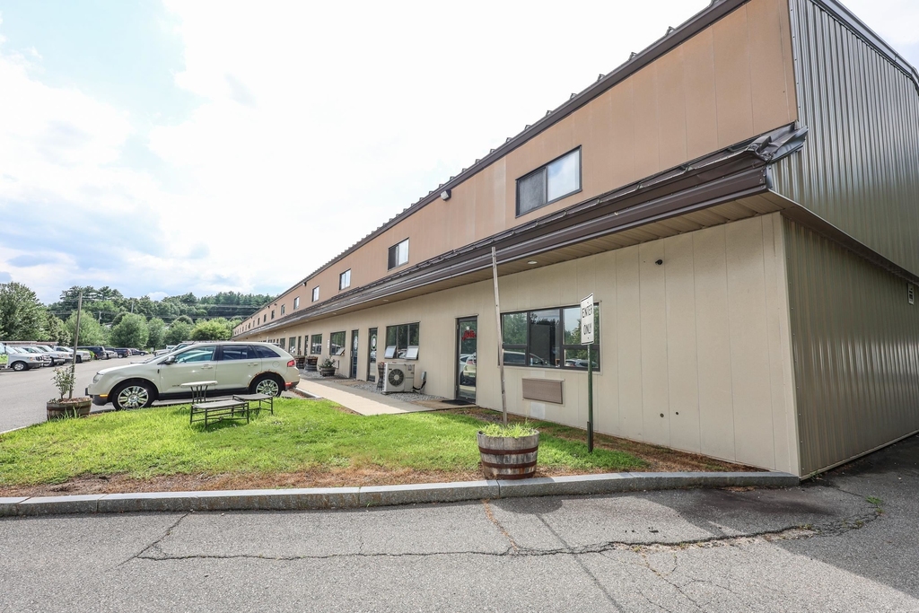 1 Corporate Park - Photo 18