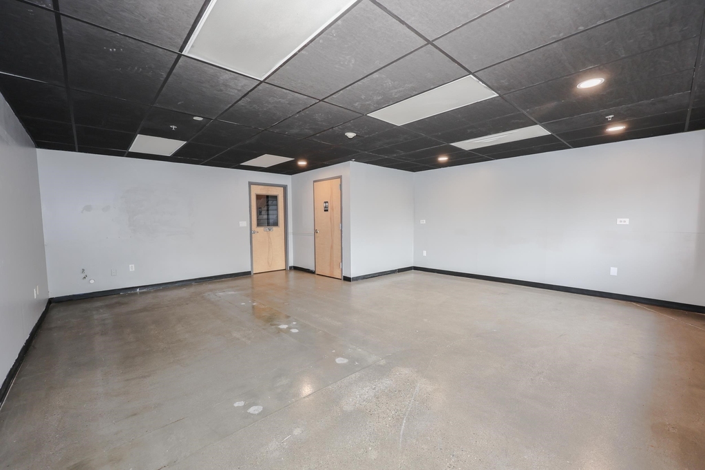 1 Corporate Park - Photo 3