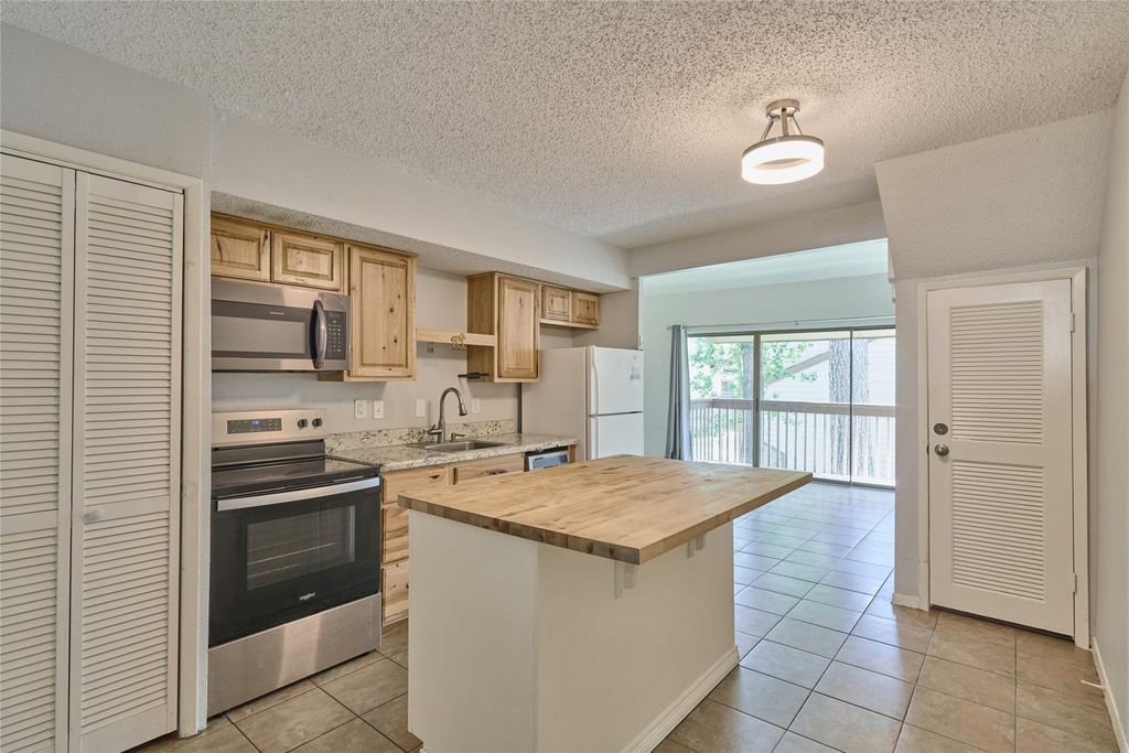 12900 Walden Road - Photo 0