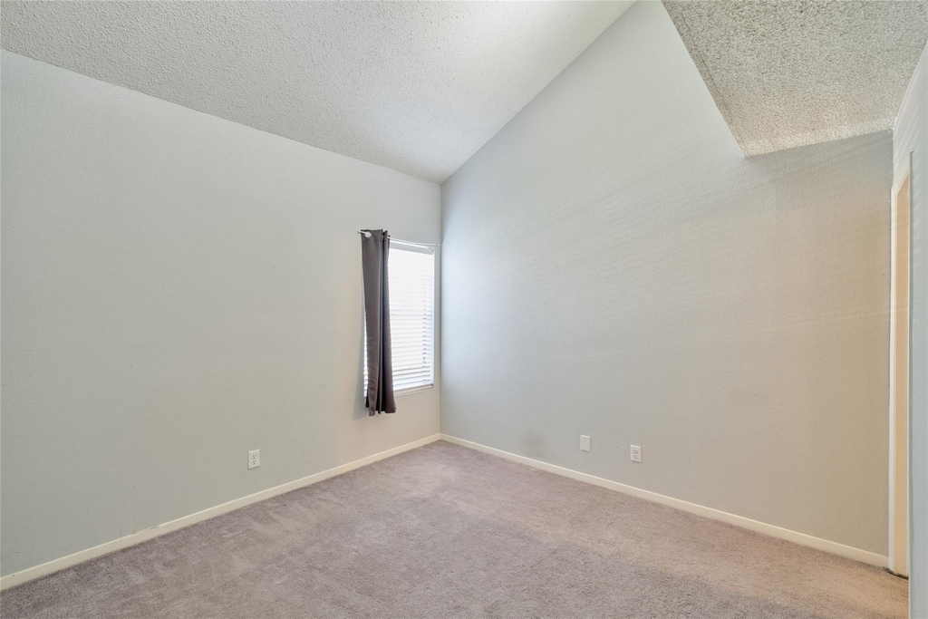 12900 Walden Road - Photo 11