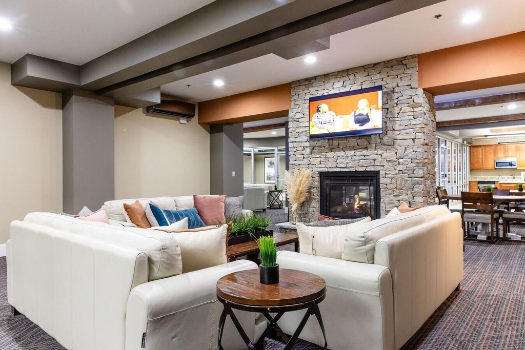 70 Foundry - Photo 15