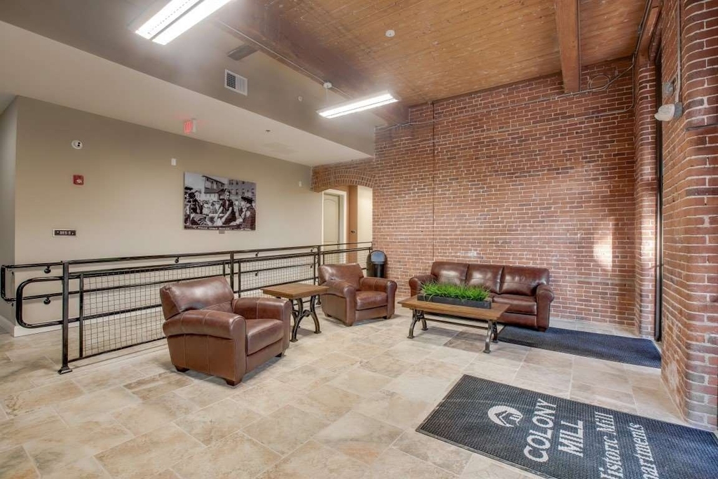 222 West - Photo 32
