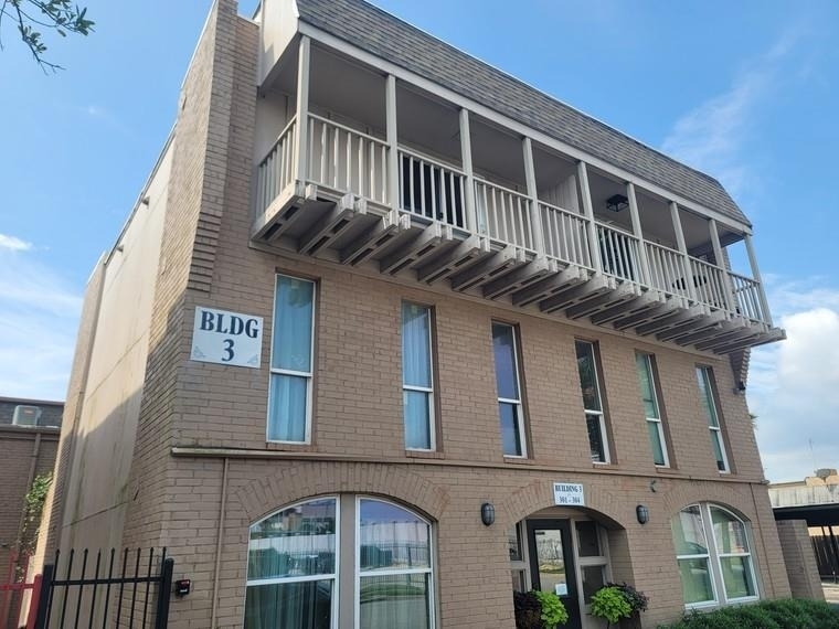 215 Post Office Street - Photo 1