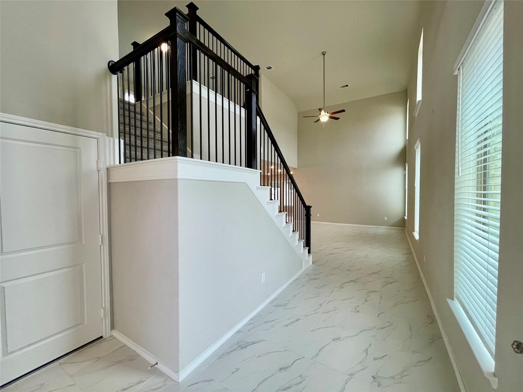 553 Sand Branch - Photo 5
