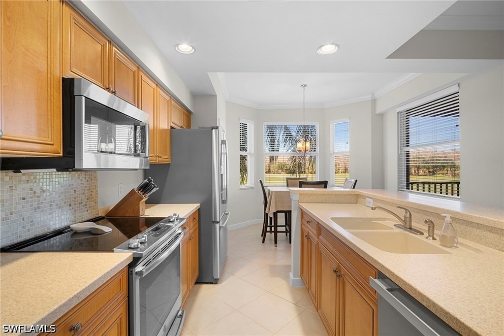 10275 Heritage Bay Boulevard - Photo 7