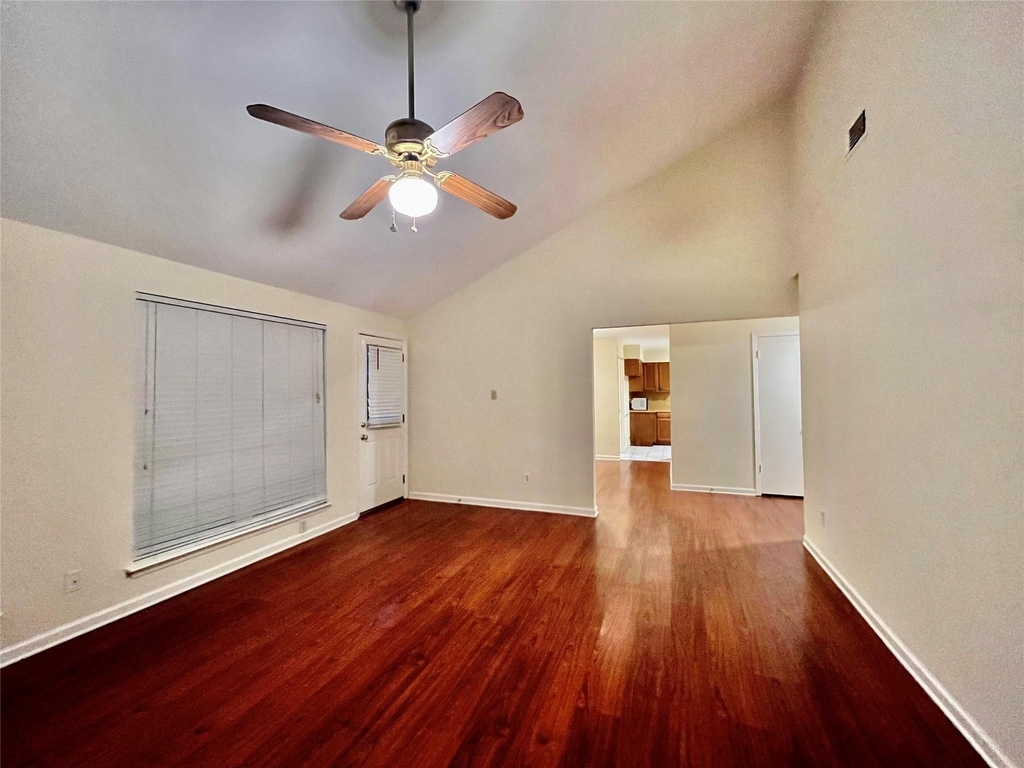 3038 Sam Houston Drive - Photo 3