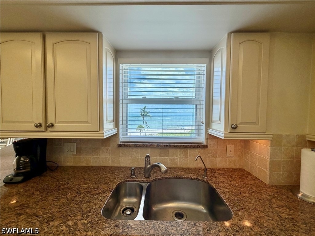10701 Gulf Shore Drive - Photo 10