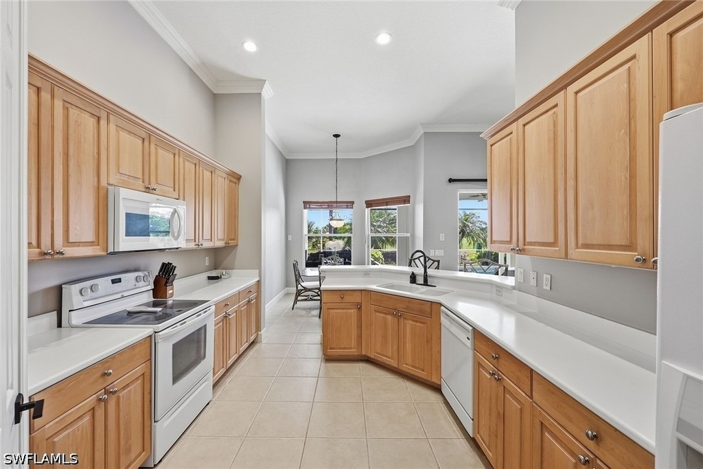 9024 Maverick Court - Photo 14