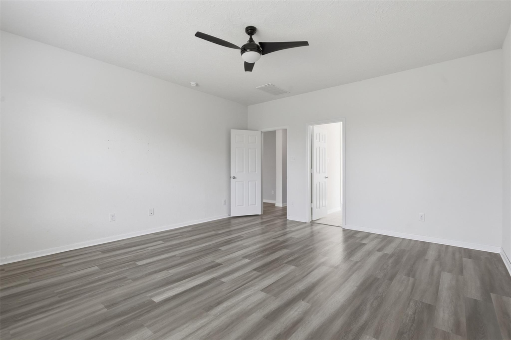 3904 Waterworth Way - Photo 16