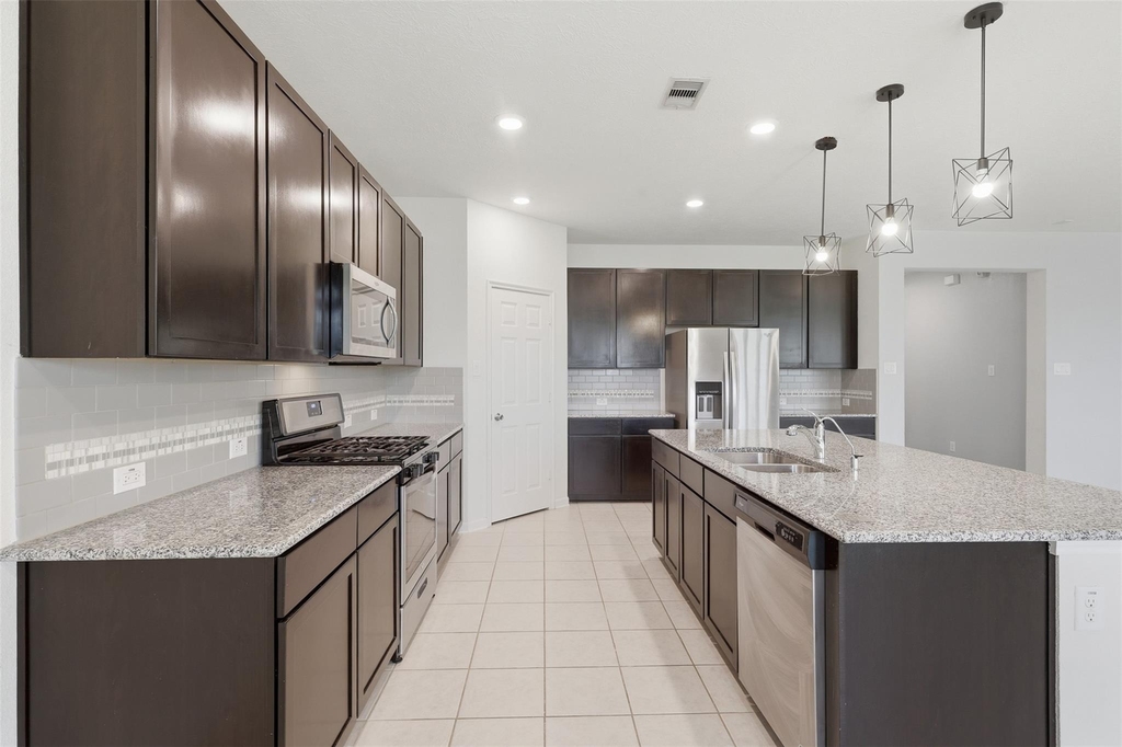 3904 Waterworth Way - Photo 2