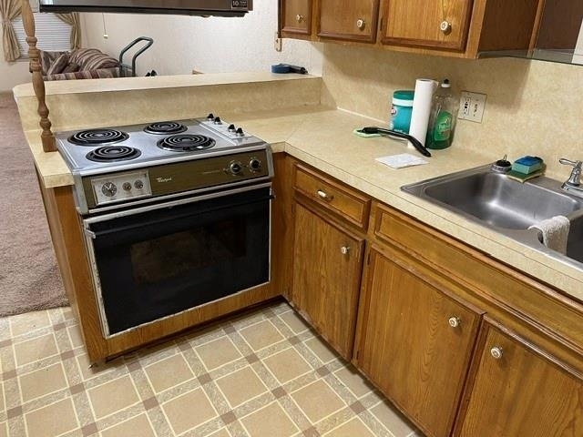 2100 Austin Street - Photo 3
