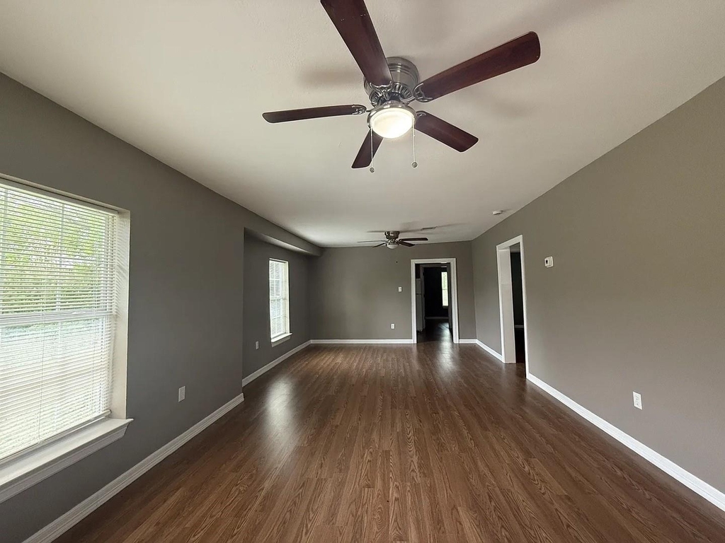 2002 Brackenridge Street - Photo 6
