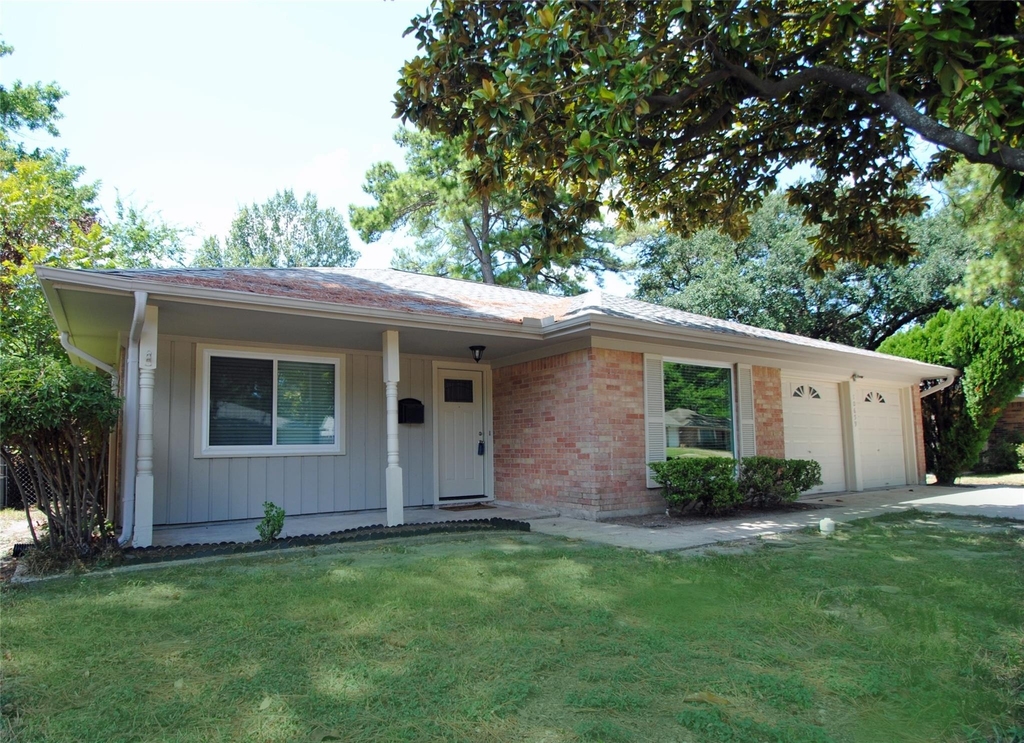 10659 Northbrook Drive - Photo 1