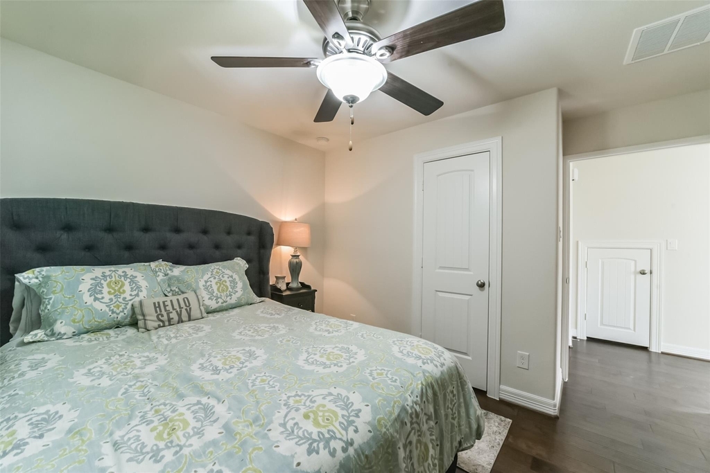 1517 Miles Oaks Place - Photo 33