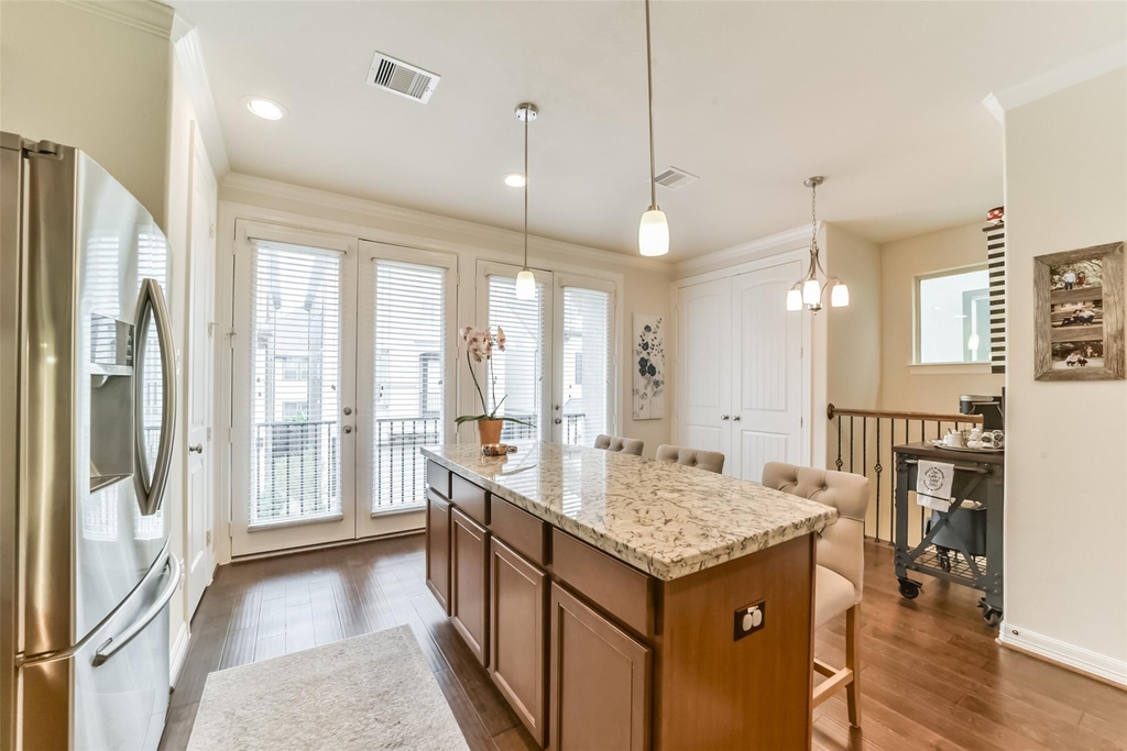 1517 Miles Oaks Place - Photo 11
