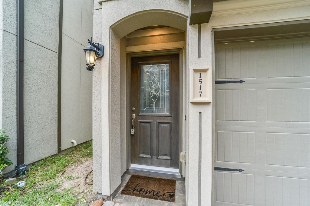 1517 Miles Oaks Place - Photo 1